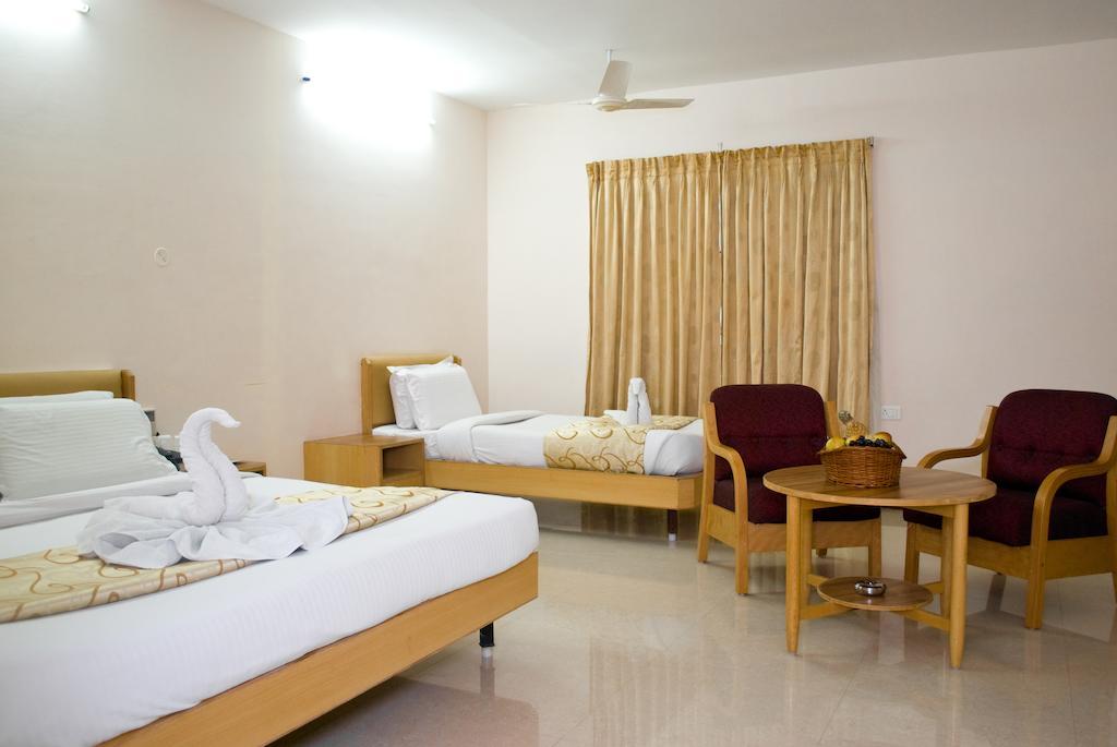 Hotel Rajadhane Madurai Esterno foto