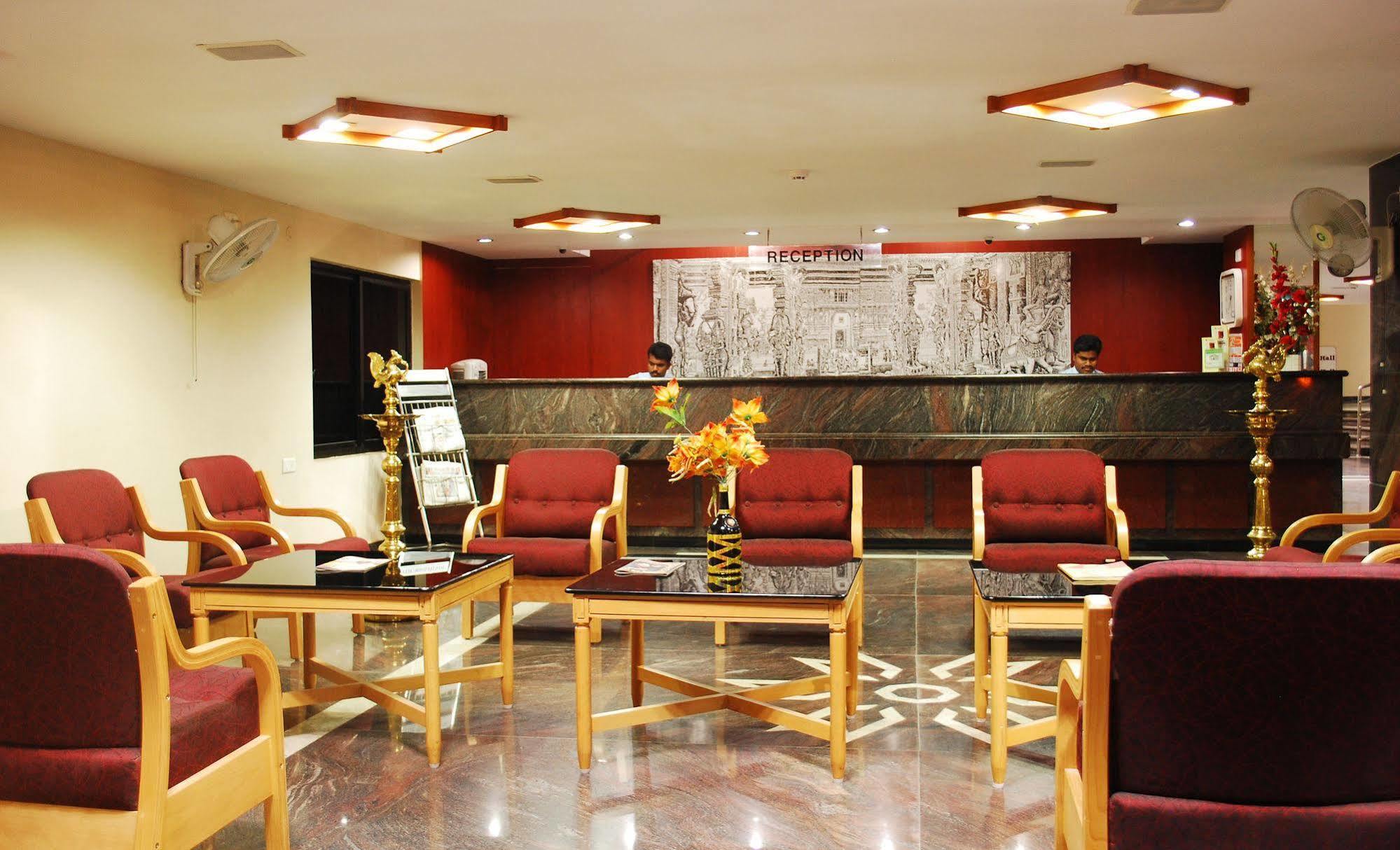 Hotel Rajadhane Madurai Esterno foto
