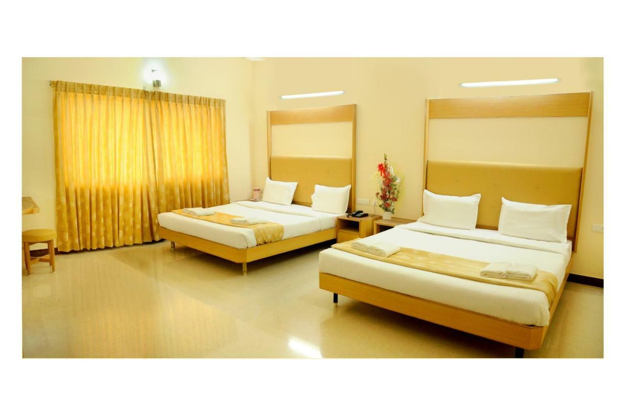 Hotel Rajadhane Madurai Esterno foto